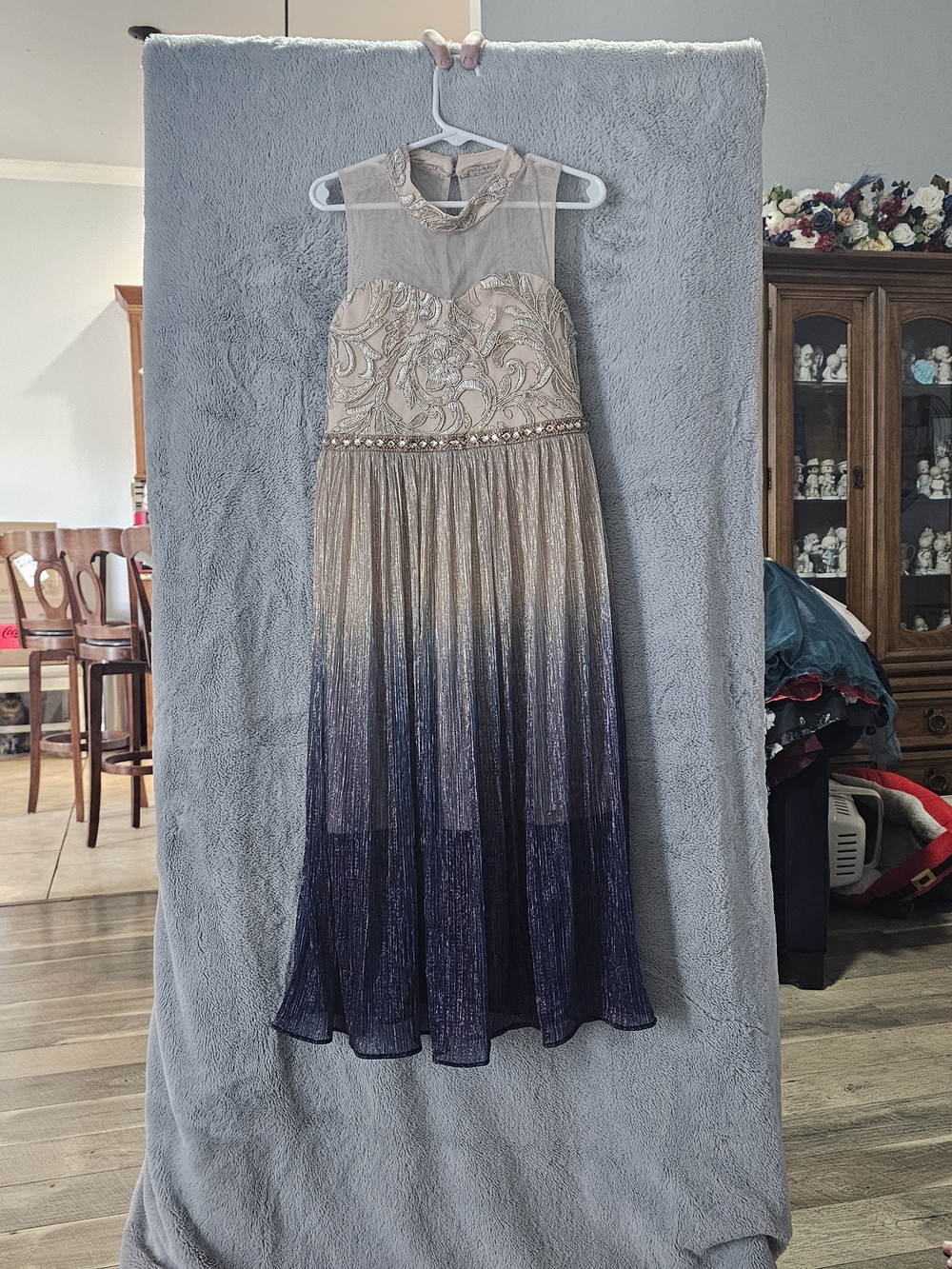 Girls Sleeveless Ombre Beaded Formal Dress - Gold and Navy